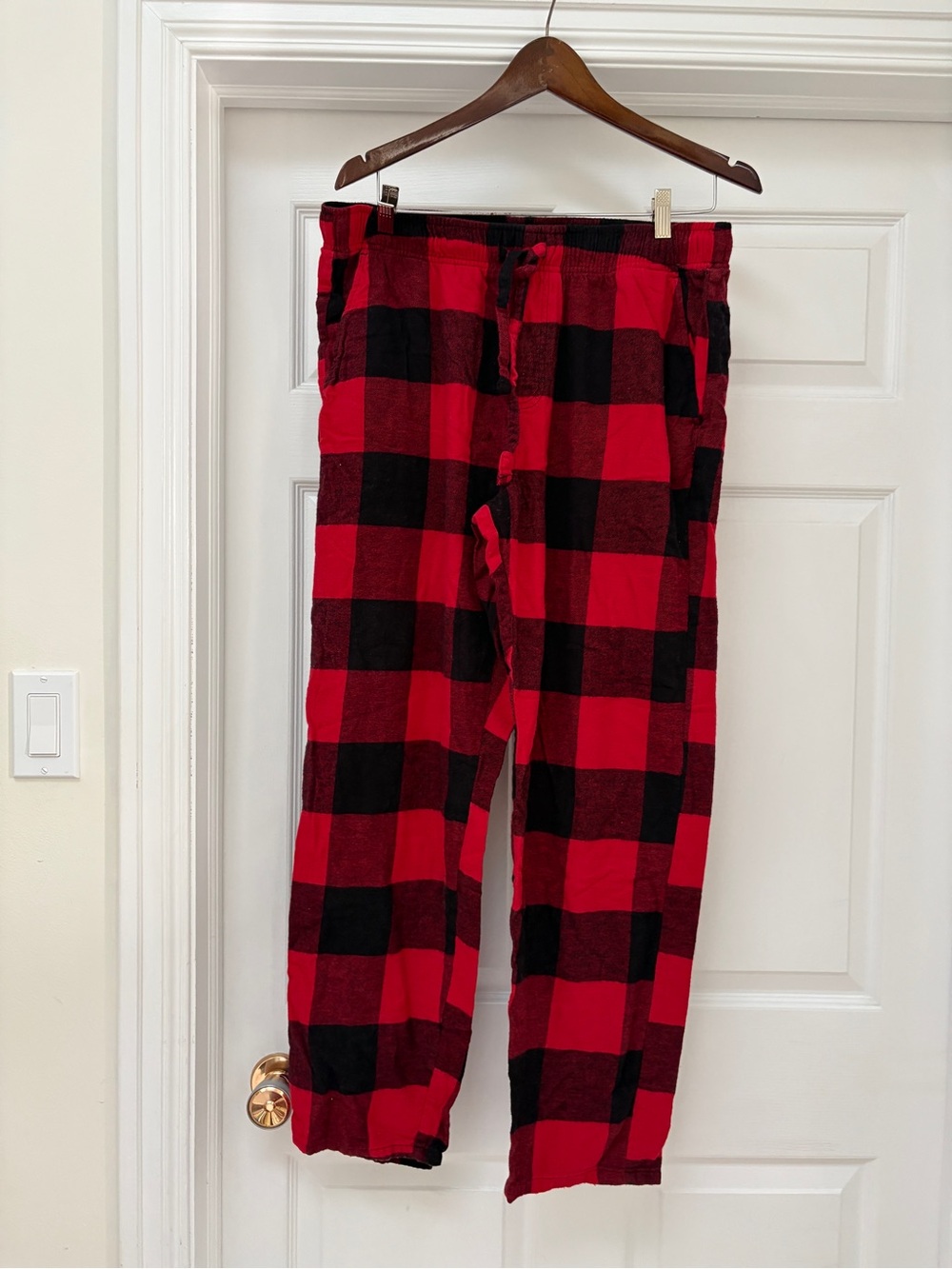 Old Navy Red and Black Buffalo Plaid Jogger Pants